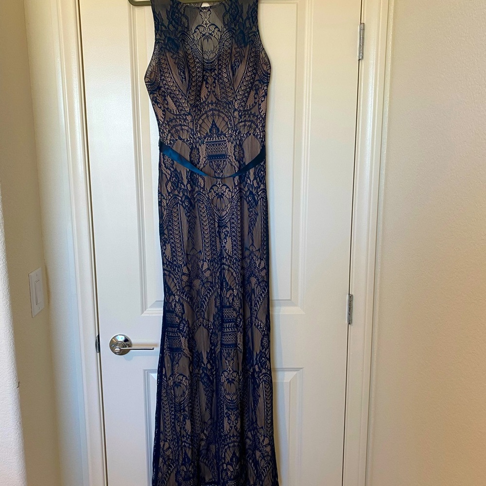 Ashley & Justin Bridesmaids dress. Navy with a nude underlay. Bridal size 12.